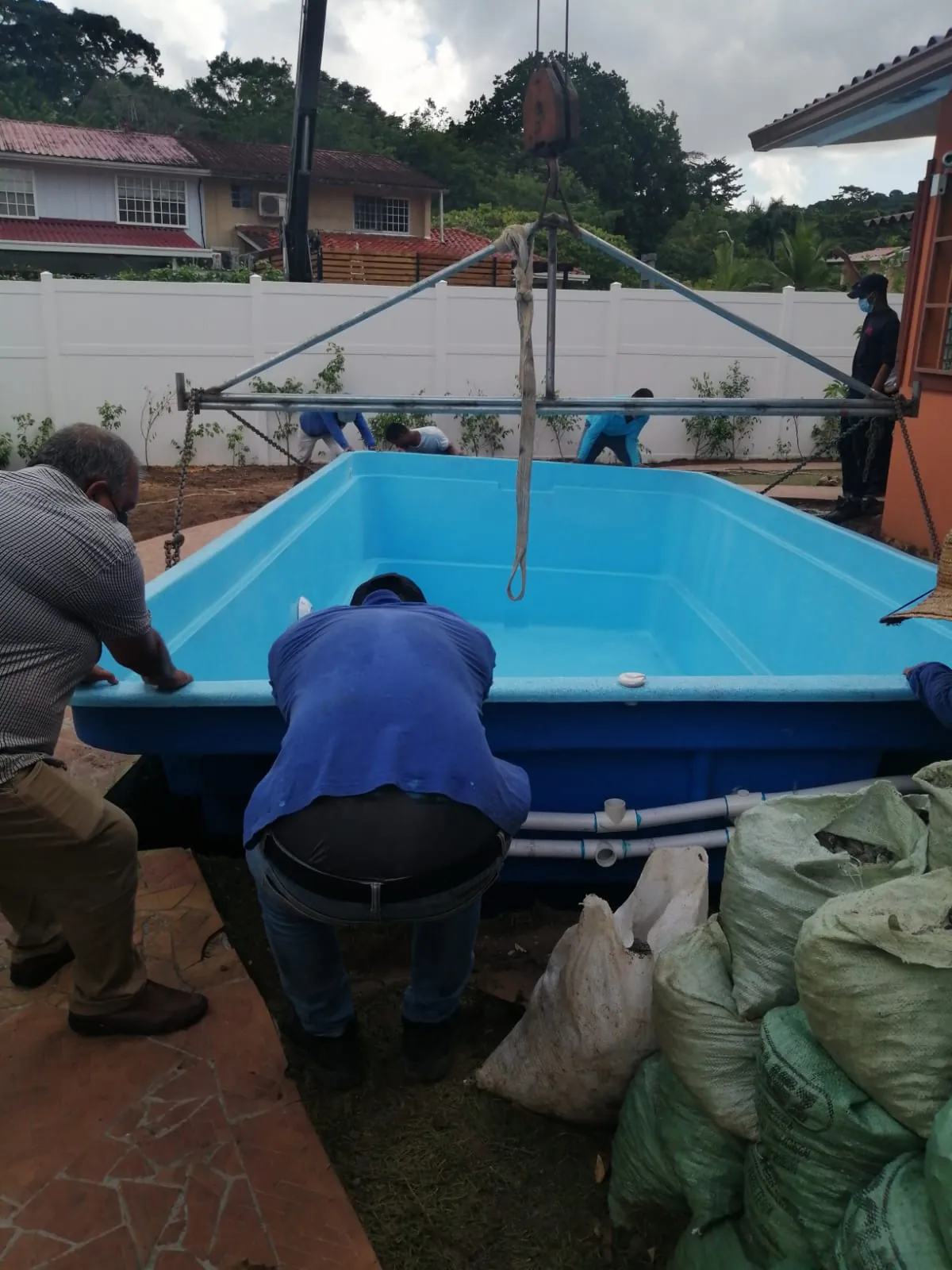 Transporte de piscina de fibra modelo Hawaii